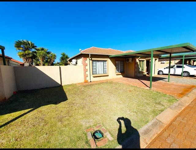 2 BEDROOM TOWNHOUSE FOR SALE IN HESTEAPARK